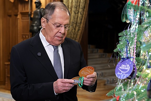 Лавров исполнил мечту двух детей о встрече с Мединским