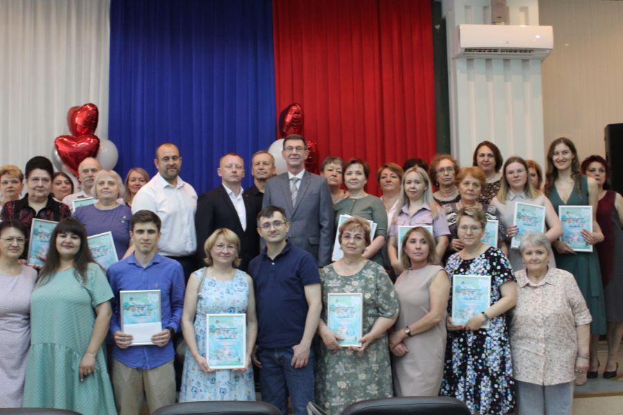Быть доктором — призвание: в Курчатовском районе наградили лучших медиков