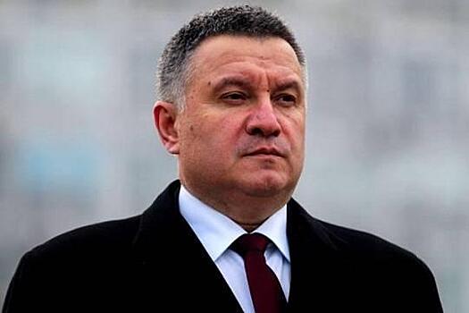 «Соросята» сбивают главу МВД - Усидит ли Арсен Аваков в своём кресле под натиском неутомимого Мишико Саакашвили?