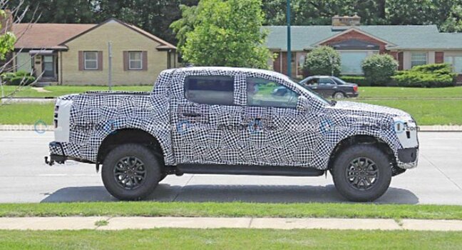 Пикап Ford Ranger Raptor раскрыл любопытные подробности на шпионских фотографиях