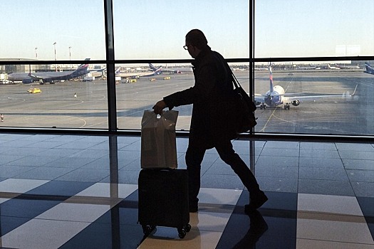 Борт с 335 пассажирами выкатился за пределы взлетно-посадочной полосы из-за неисправности