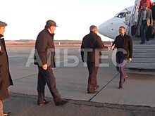 Видео из аэропорта во время прибытия Осипова в Читу опубликовал ТК "Альтес"