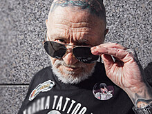 Чем живет самый татуированный 73-летний москвич