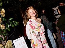 Памела Андерсон вышла в свет со взрослыми сыновьями