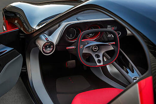 Opel показал интерьер автомобилей будущего