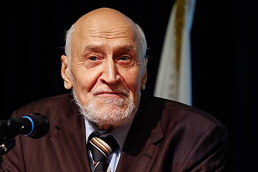 «Его ждут лекции»: друг Дроздова допустил скорую выписку телеведущего из больницы