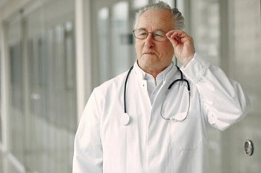 Минздрав призвал медиков на пенсии вернуться к работе