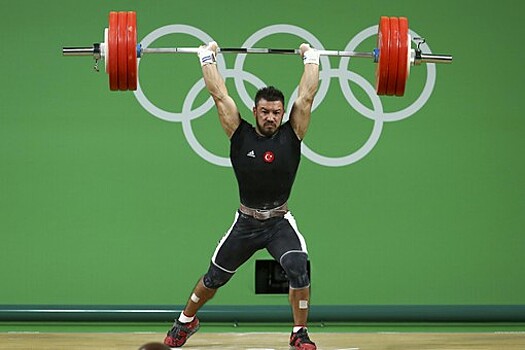 Российский тяжелоатлет Харченко получил двухлетнюю дисквалификацию за допинг