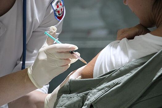 У жителей Владивостока популярностью пользуются прививочные кабинеты в торговых центрах