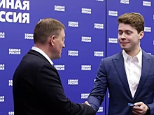 Сын Медведева вступил в "Единую Россию"