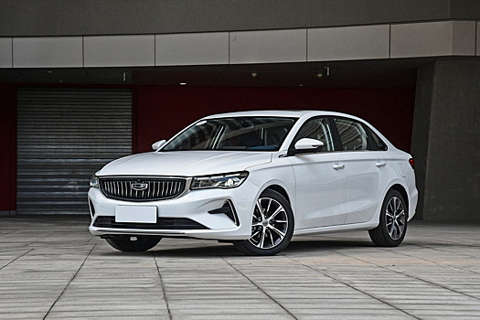 Блогер рассказал о японских технологиях седана Geely для России