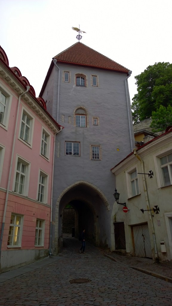Улица Пикк Ялг (Длинная нога), Таллин, Эстония