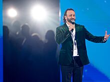 Авербух объяснил, почему Робби Уильямс показал средний палец на открытии ЧМ в РФ