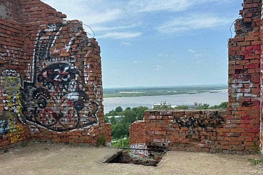 В Хабаровске отец девочки, получившей травмы в "заброшке", пойдет под суд