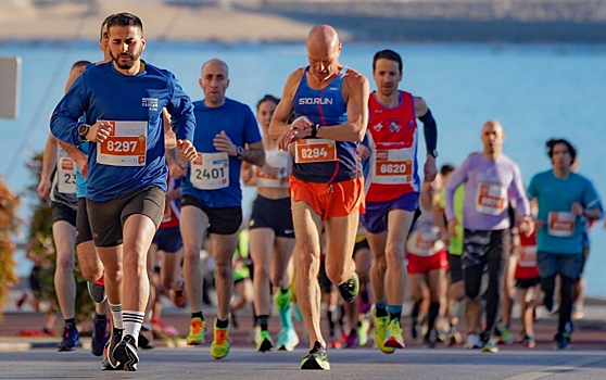 Марафонец Строфилов: «В соцсетях пишут: «WTF, почему вы перекрыли Москву и Питер? А потом автор смотрит на растущее количество бегунов и думает: «Может, в этом что-то есть»