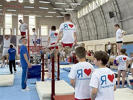 Четырехкратный олимпийский чемпион Алексей Немов провел два мастер-класса для юных спортсменов Тольятти и Сызрани