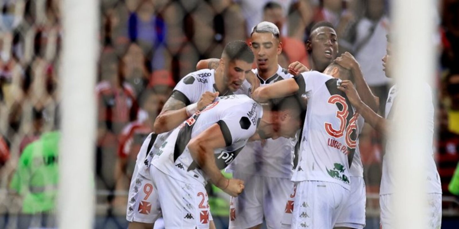 Суарес атлетико мадрид. Атлетико мадрид. Атлетико го васко. Атлетико мадрид победа. Атлетико мадрид альмерия.