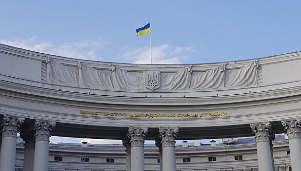 Киев выразил протест Дамаску из-за Крыма