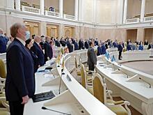 Формируя смыслы: победы коммунистов в СЗФО и скандалы на выборах в Петербурге