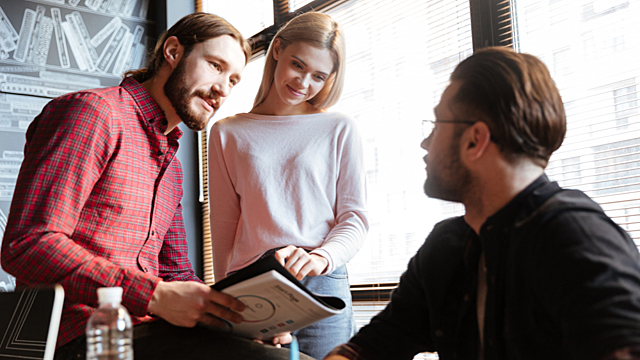 Общение откроет многие двери — финансовый гороскоп на 18 декабря