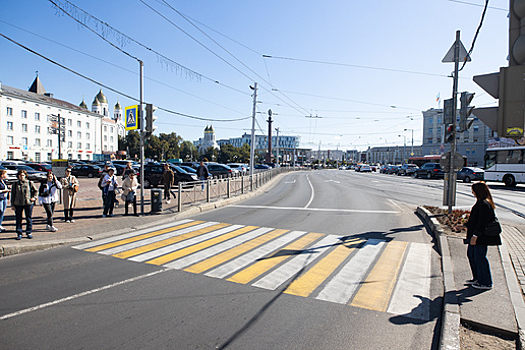Авторазбор «Клопс»: что не так с пятаком в центре Калининграда, который проклинают водители и пешеходы