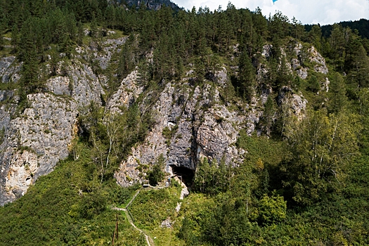 Археологи сделали важное открытие в Денисовой пещере