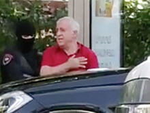 В фонд брата Саргсяна пришли с обысками