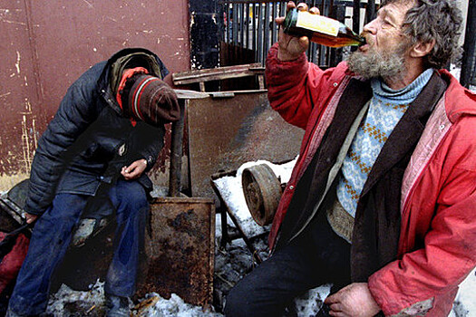 Россияне стали чаще умирать от алкоголя