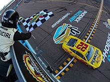 Джоуи Логано стал трёхкратным чемпионом NASCAR Cup Series