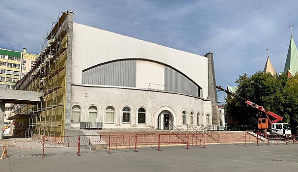 В Челябинске обновленный снаружи киноцентр «Импульс» капитально отремонтируют изнутри