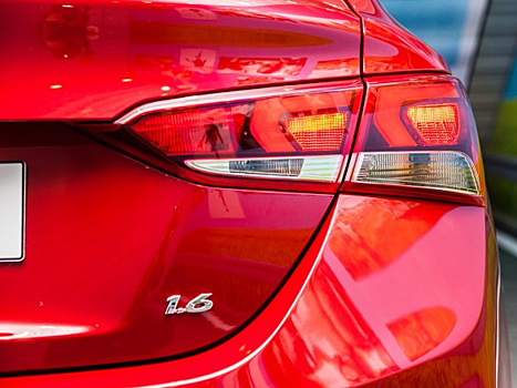 О вреде пленки для лакокрасочного покрытия автомобиля рассказал эксперт