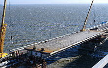На Крымском мосту завершили установку второго пролёта