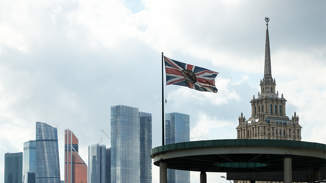 Работавшего в России британского дипломата обвинили в шпионаже