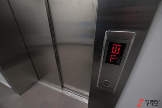 В Екатеринбурге к концу года заменят 660 лифтов