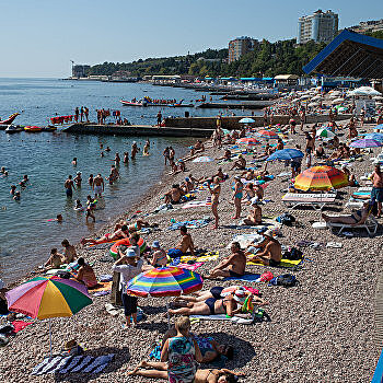 Жители Казахстана устремились в Крым