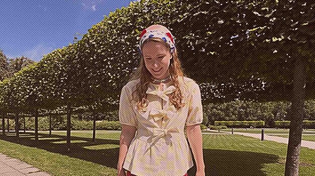 Роскомнадзор заблокировал трек «Чайлдфри» на странице Монеточки* в «Яндекс.Музыке»