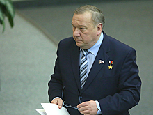 Шаманов назвал Антошкина профессионалом высочайшего класса
