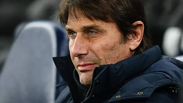 «Наполи» разгромно проиграл «Вероне» в первом матче под руководством Конте