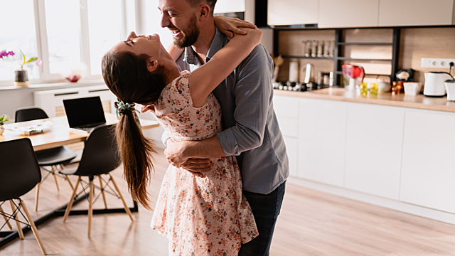 Весело проводим время — любовный гороскоп на 20 августа