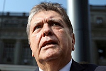Экс-президент Перу попытался покончить с собой