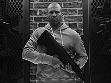 Подписчики из России высмеяли новое фото Джейсона Стэйтема