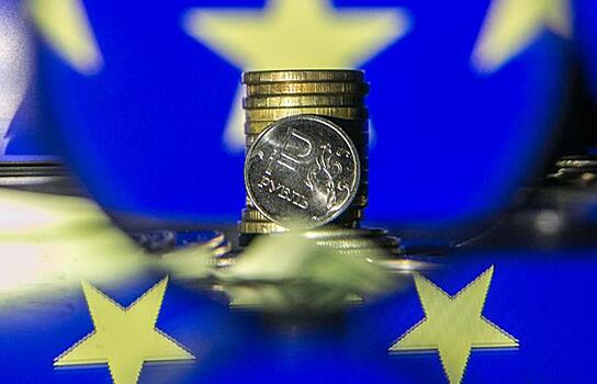 Назван точный курс доллара и евро на ноябрь