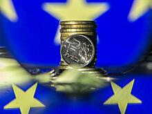 Назван точный курс доллара и евро на ноябрь