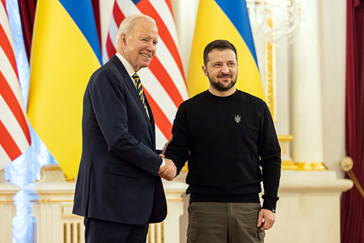 Политолог Брутер: США потратили на помощь Украине больше 500 млрд долларов