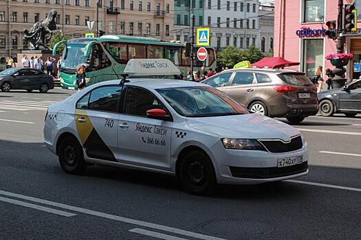 «Яндекс» запустил предзаказ такси в Москве и ещё шести городах