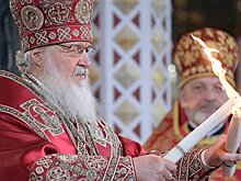 Поезда московского метро впервые доставили Благодатный огонь в храмы