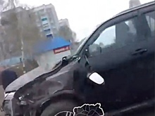 Внедорожник столкнулся с пассажирским автобусом в Кузбассе