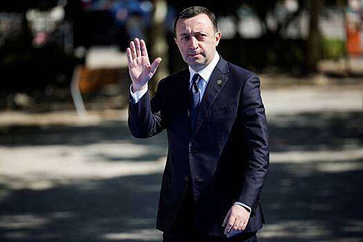 Премьер-министр Грузии ушел в отставку. Он критиковал Запад за призывы следовать санкциям против России