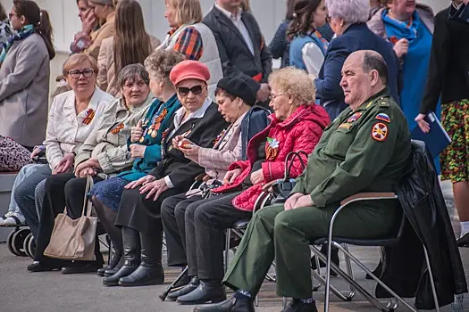 10 тысяч рублей к празднику: выплаты ветеранам ВОВ в Новосибирске