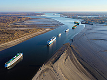 Ограничения по осадке судов ввели из-за низкого уровня воды в Волге